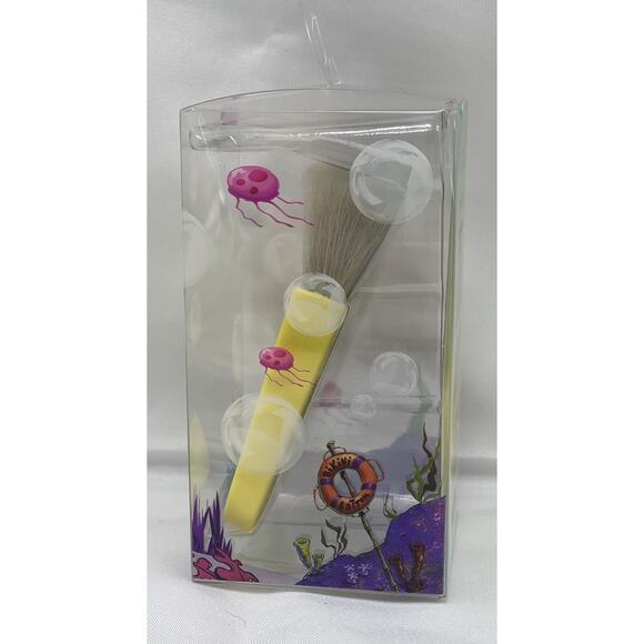 New Wet n Wild SpongeBob Nickelodeon Flat Kabuki Makeup Blending Brush - Picture 2 of 4